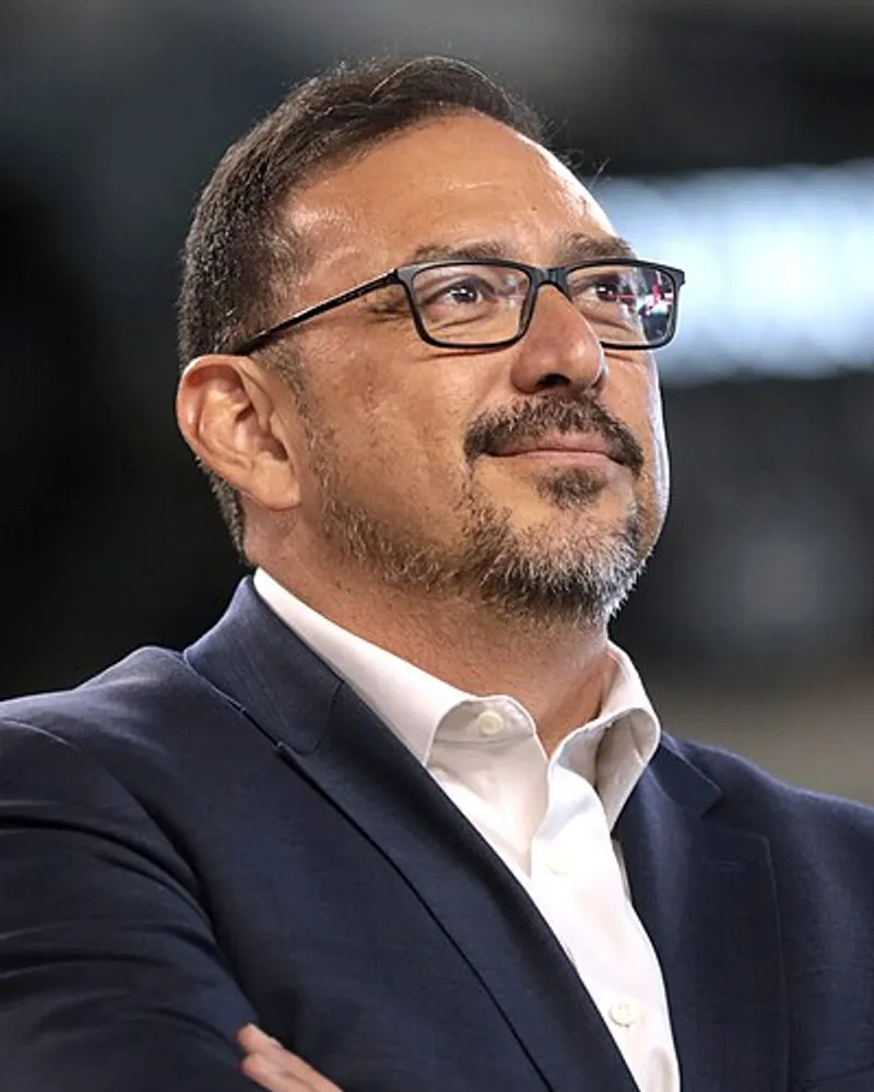 Adrian Fontes