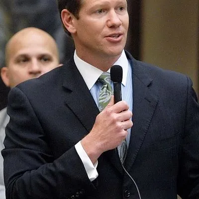 Daniel Davis