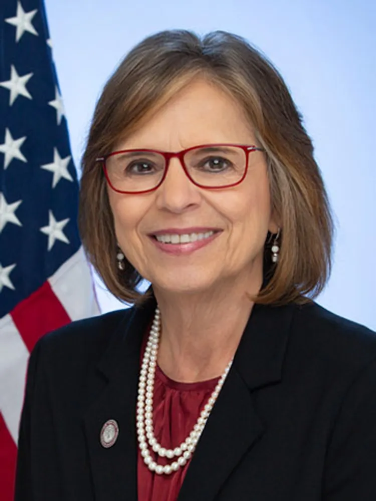 Donna Lupardo