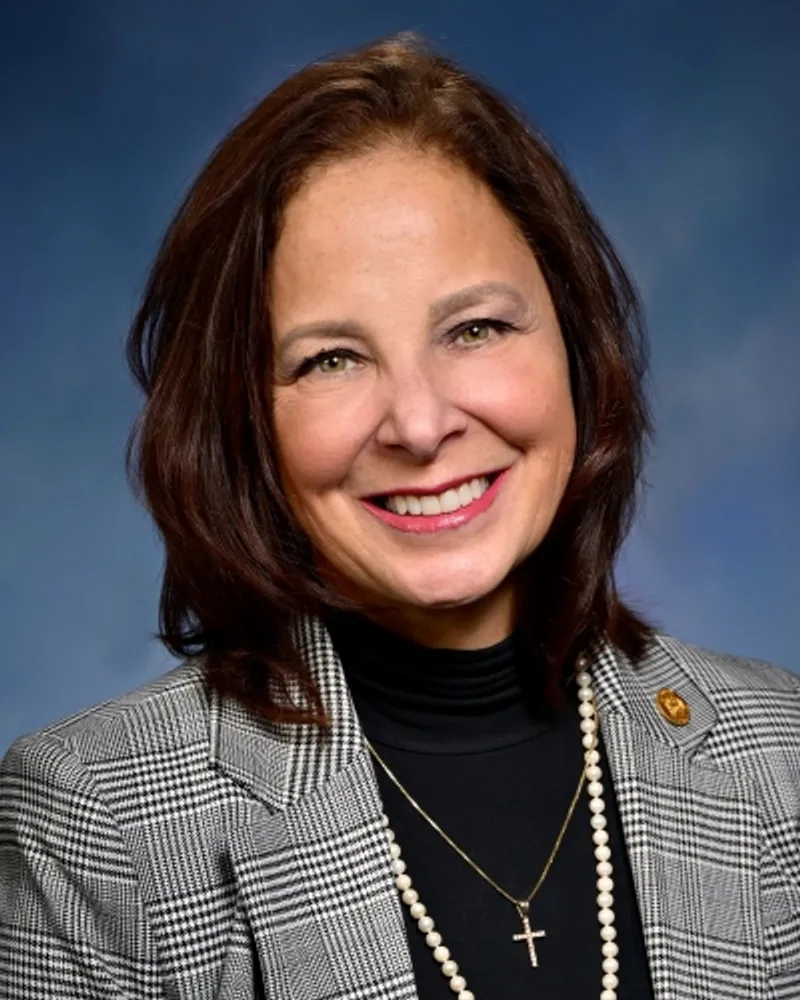 Donni Steele