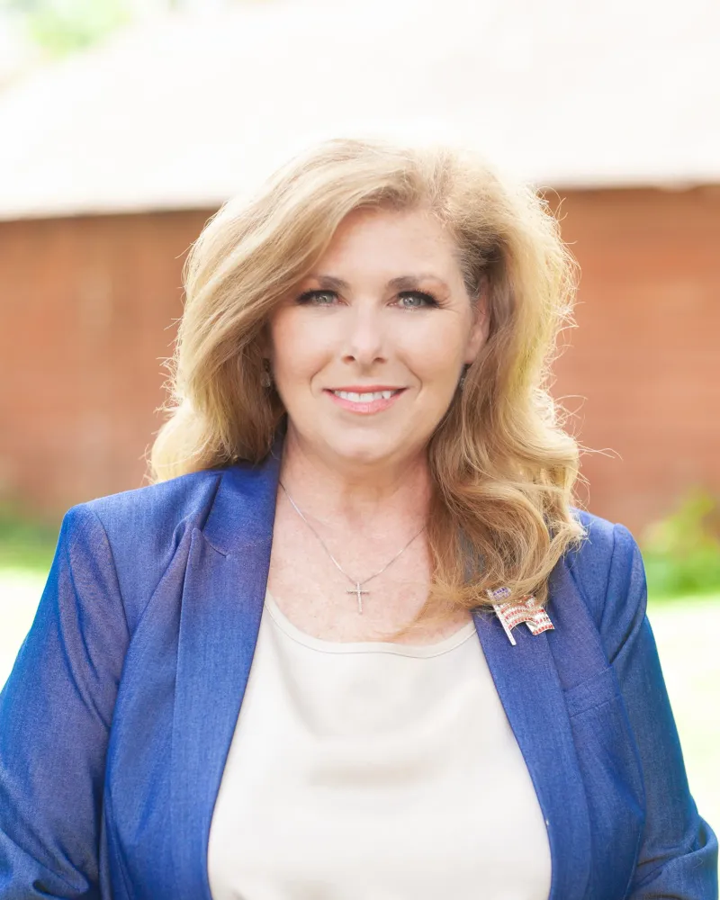 Elaine Davis
