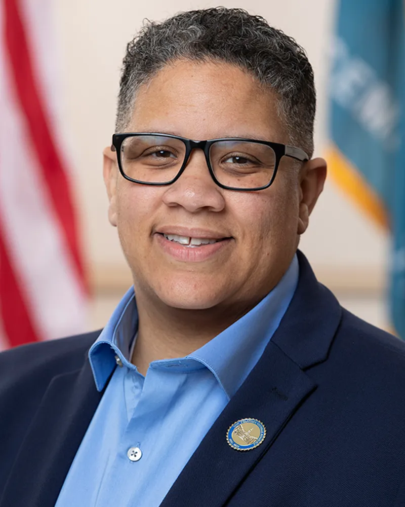 Kerri Evelyn Harris