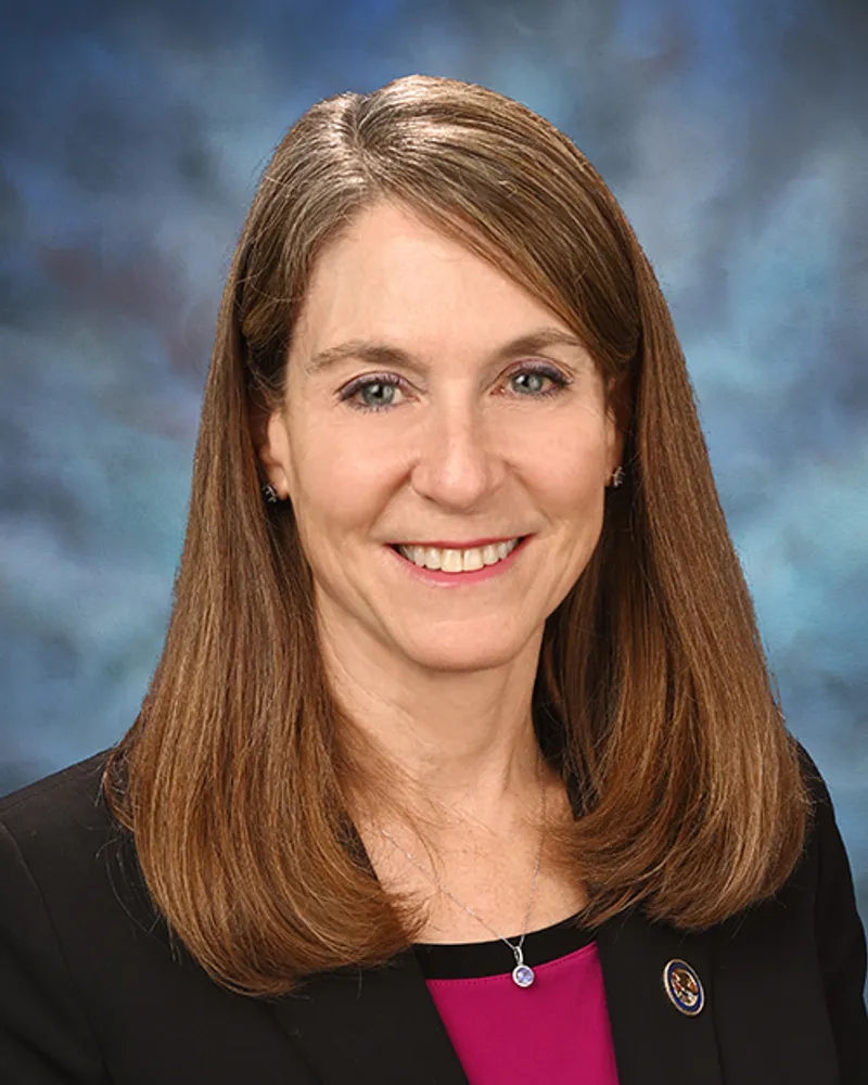Laura Fine