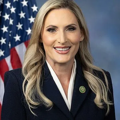 Laurel Lee