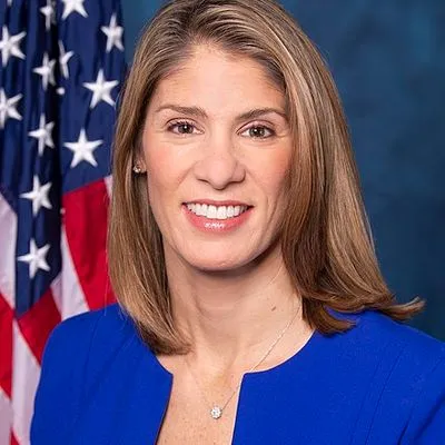 Lori Trahan
