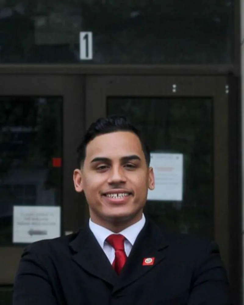 Manny Cruz