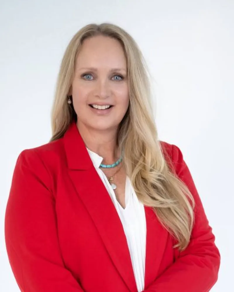 Nicole L. Tobiassen