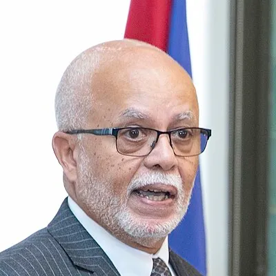 Warren Evans